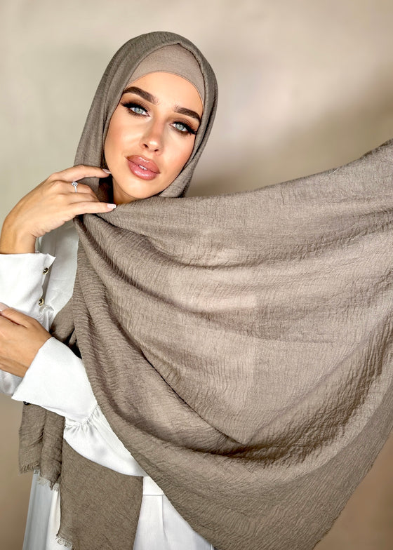 Hijab Viscose froissée premium taupe